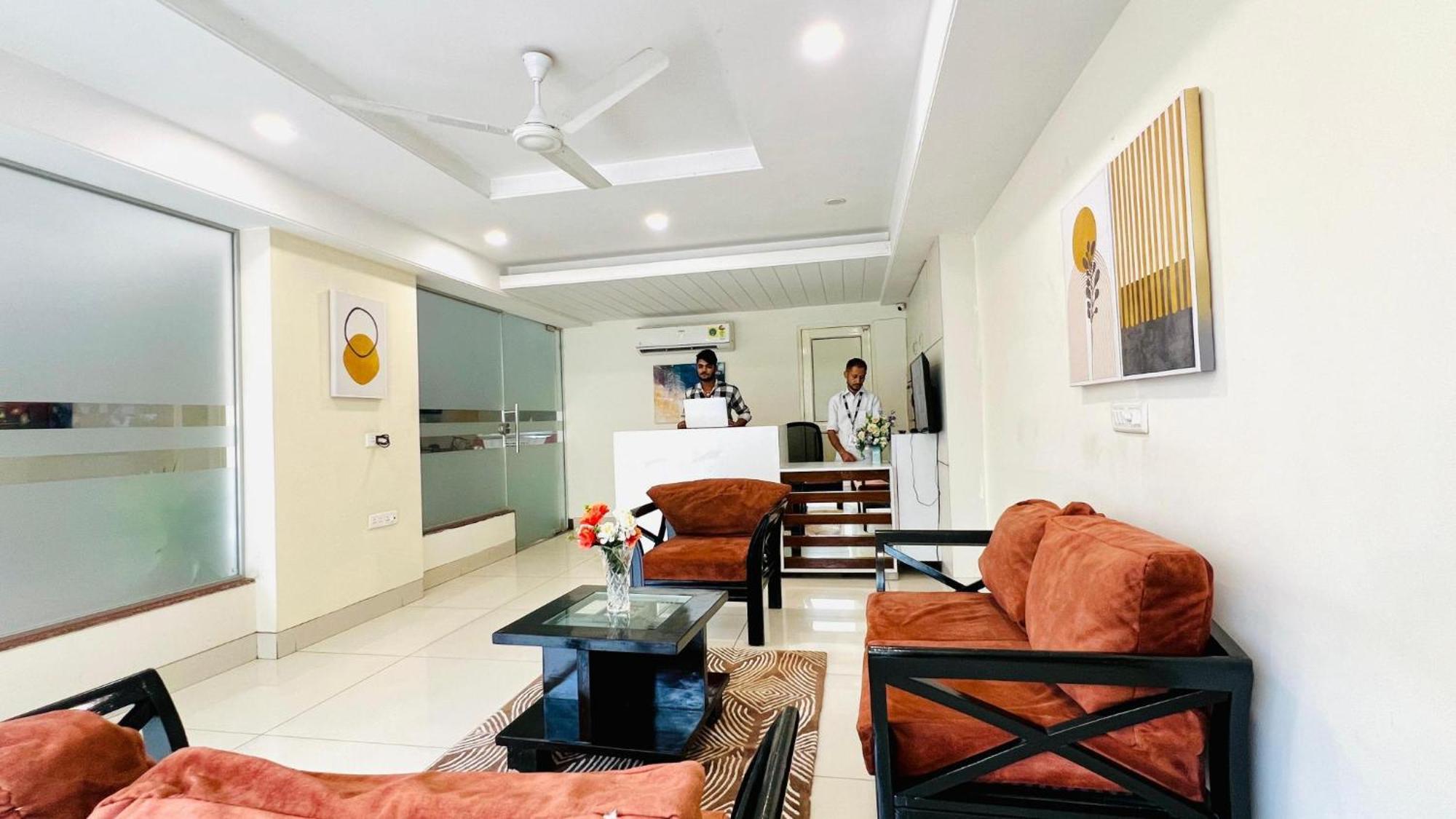 Bluo Studio1 Golf Course Road, Gym, Balcony Garden คูร์เคาน์ ภายนอก รูปภาพ